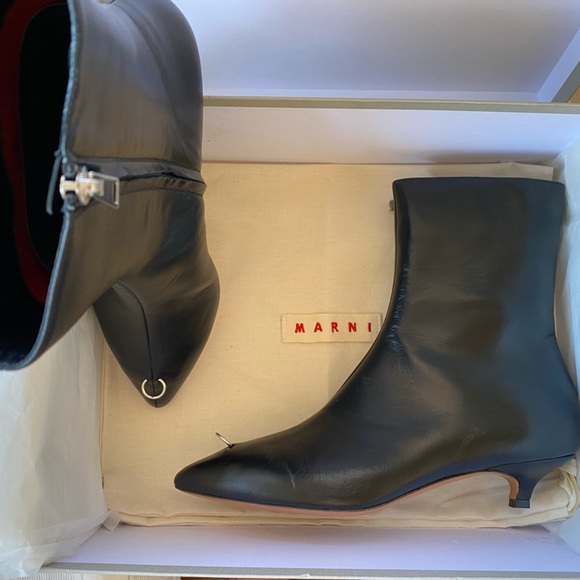 Marni 39 Edgy Classic Rare Unique kitten heel leather pointed toe ankle boots - Picture 11 of 14
